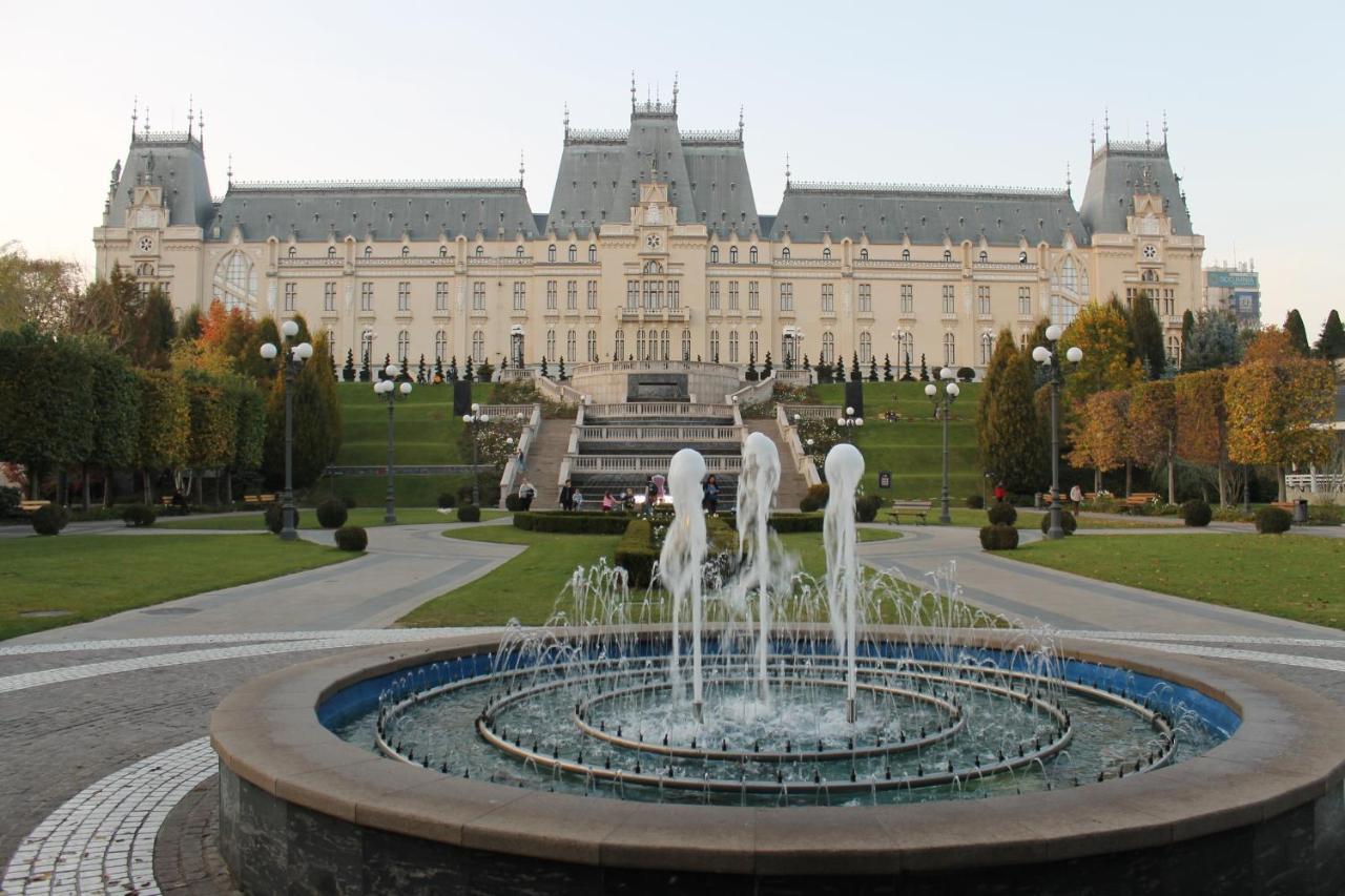 Simona Apartament Palas Mall 1 Iasi Exteriör bild